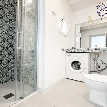 B-rent Bluemarlin Boutique Sea View 코라레호