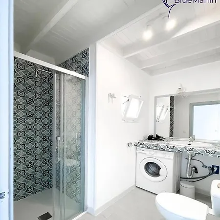 B-rent Bluemarlin Boutique Sea View * 코라레호