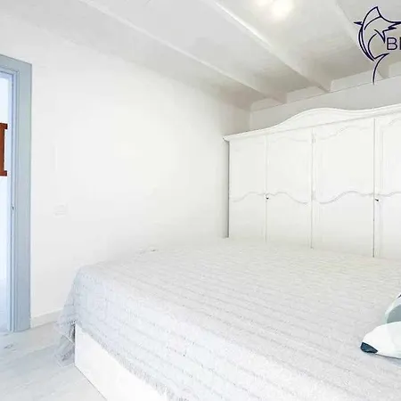 B-rent Bluemarlin Boutique Sea View * 코라레호