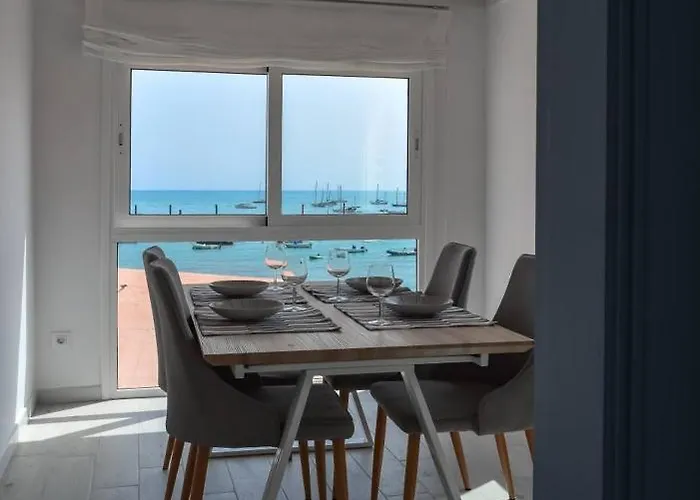 アパート B-rent Bluemarlin Boutique Sea View コラレホ