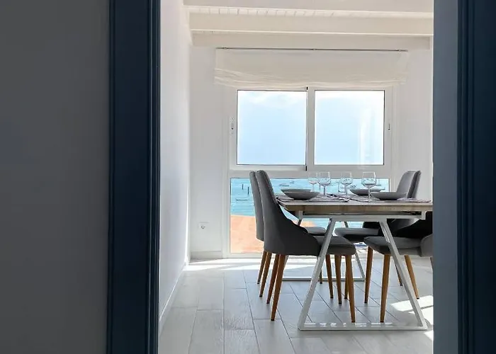B-rent Bluemarlin Boutique Sea View * コラレホ